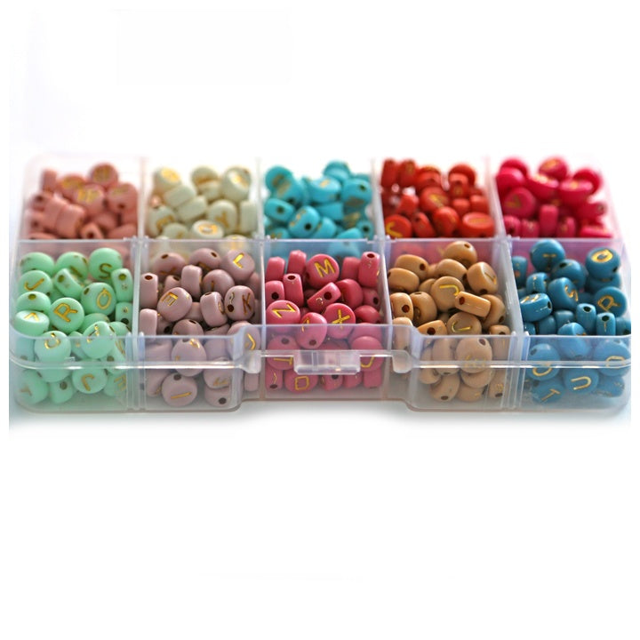 Korálky s písmenami | 10 pastelových farieb,  282 ks
