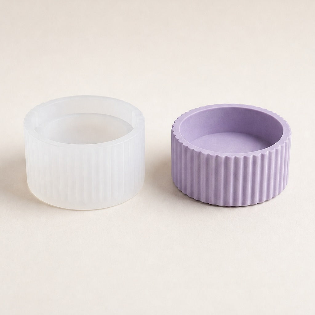 Pružná silikónová forma na odlievanie bytových dekorácií – nízka vrúbkovaná dóza – ⌀ 8,2 × 4 cm