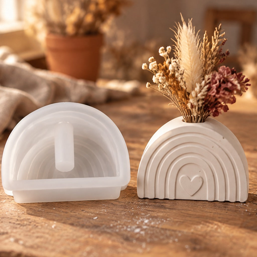 Silikónová forma na odlievanie mini vázičiek na sušené kvety – dúha – 6,4 × 4,9 cm