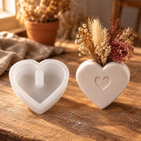 Silikónová forma na odlievanie mini vázičiek na sušené kvety – srdce – 6,6 × 6,1 cm