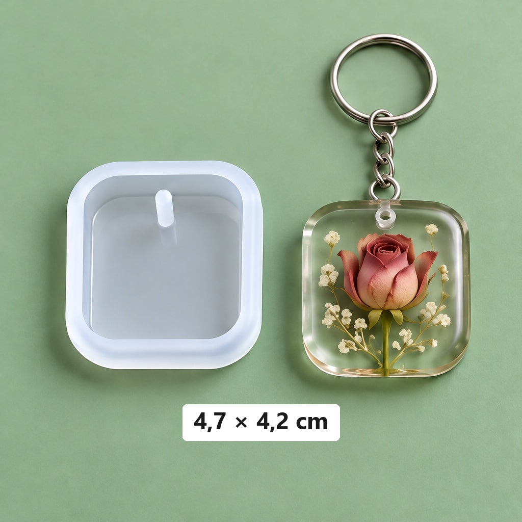 štvorcová forma 4,7 × 4,2 cm + 3 kľúčenkové krúžky