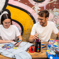 Posca kombinovaná súprava popisovačov v plechovej dóze – 13 ks (PC-3M, PC-5M, PC-5BR)